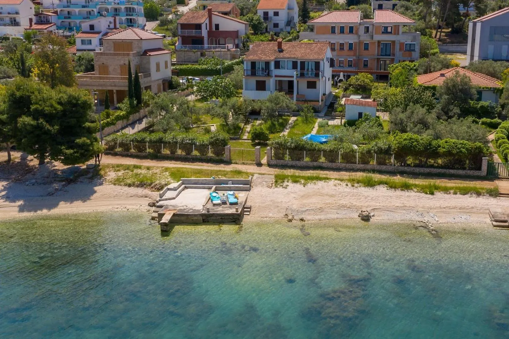 Beachfront Apartments Okrug Gornji 0*,  Croatia